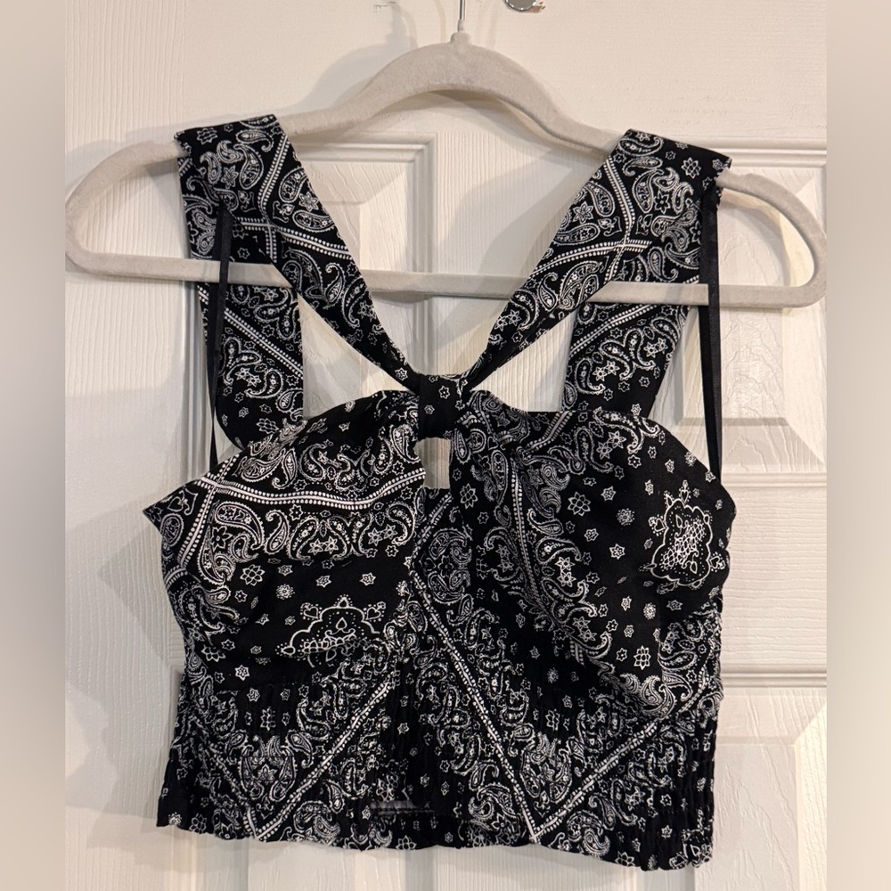 Monteau Black and White Paisley Crop Top